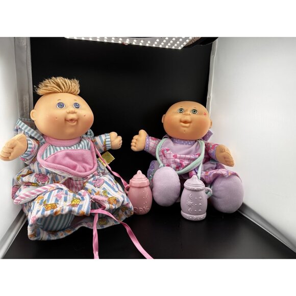Vtg 1992 Hasbro Cabbage Patch Kids Toddler Doll Love 'N Care Baby Lot Of 2 READ - Picture 1 of 16